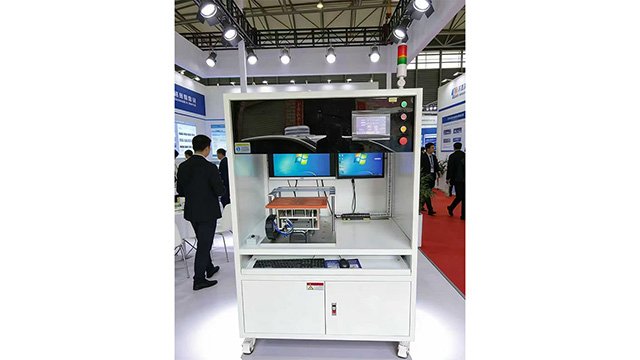 立来自动化-参加工业自动化行业展会-展示非标自动化设备产品